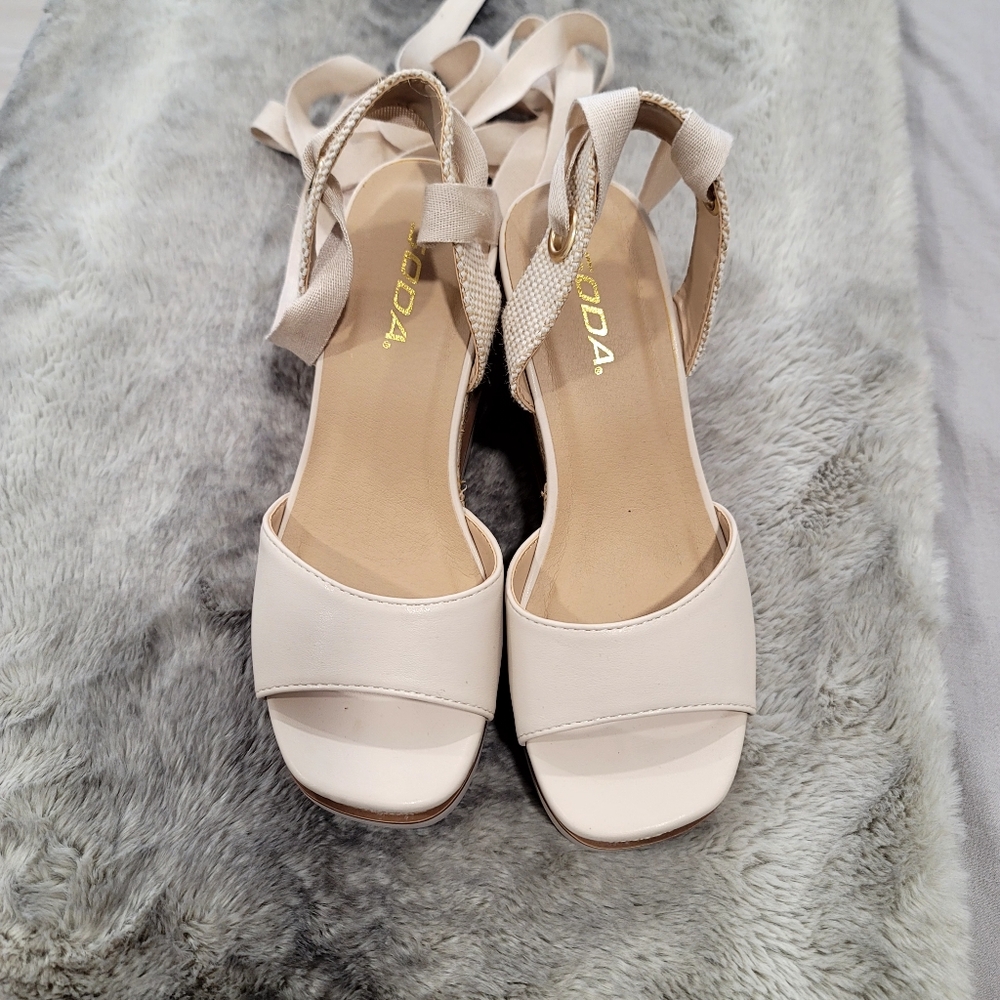 NEW NanaMacs Makayla ankle wedge heel Sandals Size 6 - Picture 9 of 13